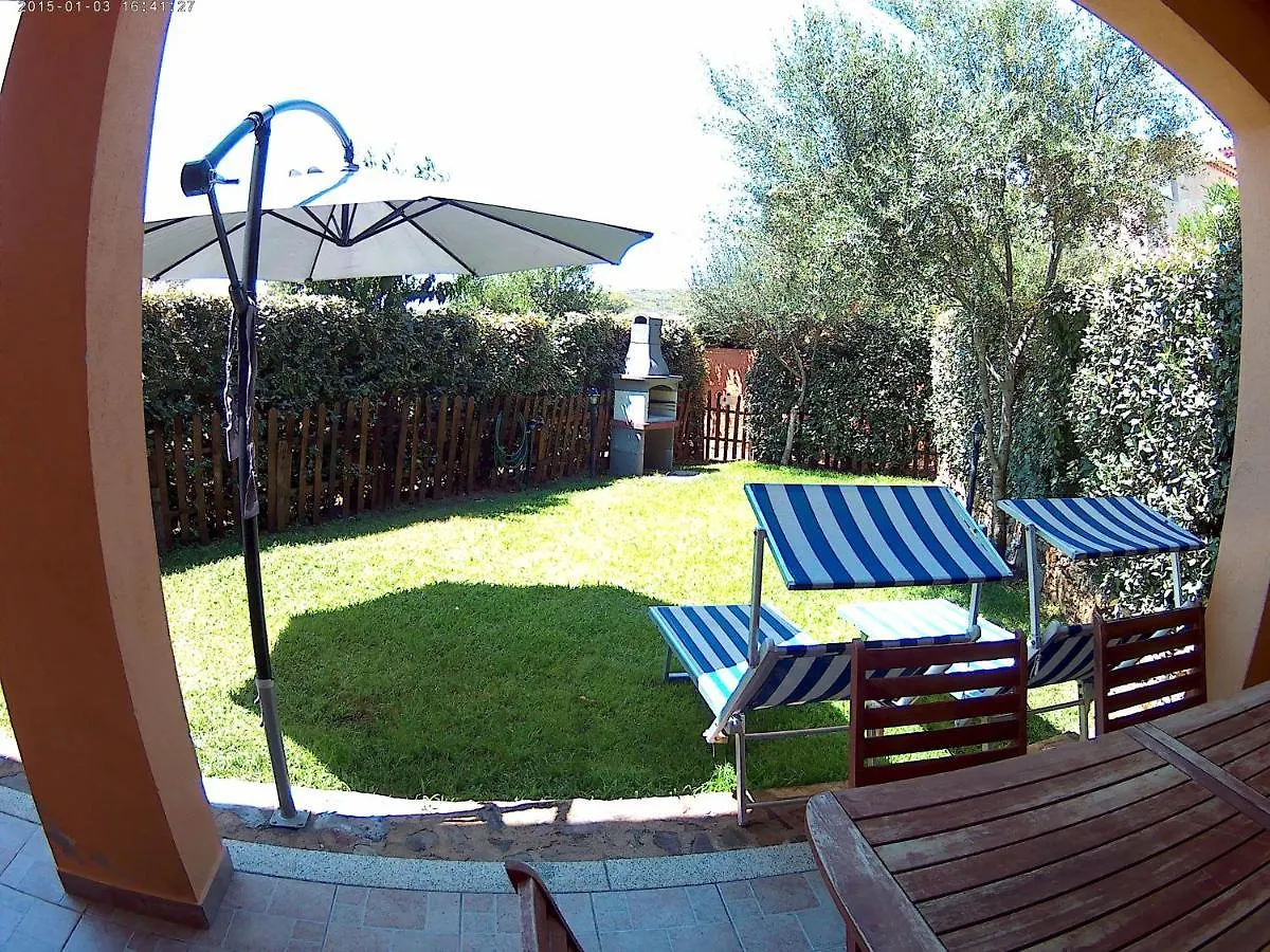 Villa CASA DEL FARO Piano Terra con Giardino Olbia 0*,  Italia