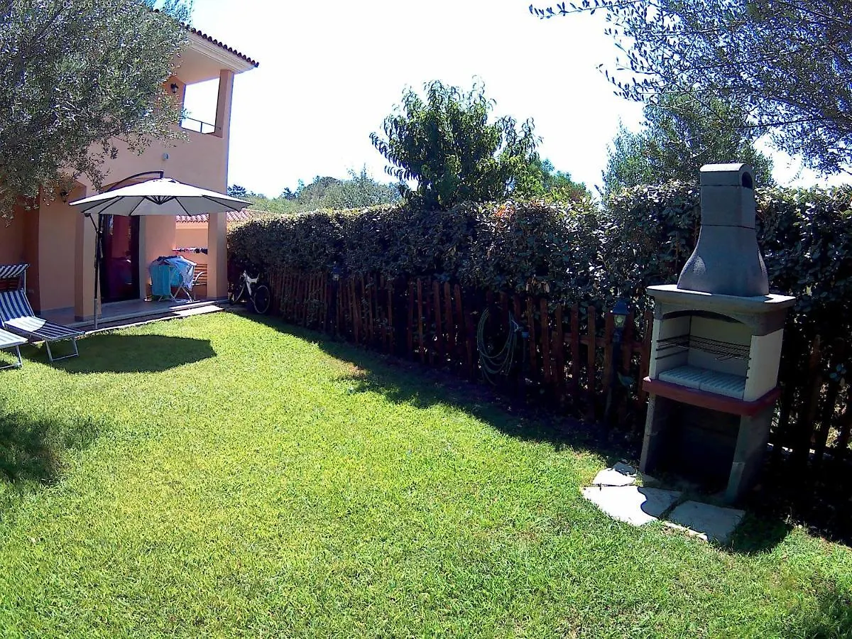 Villa CASA DEL FARO Piano Terra con Giardino Olbia Casa vacanze